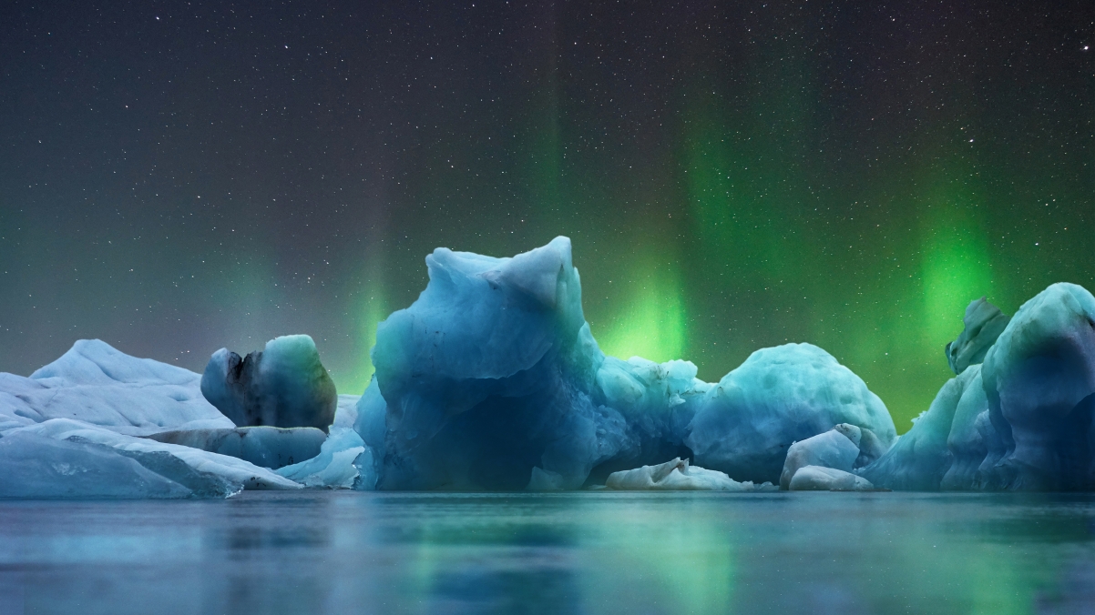冰 北极光 冰川 蓝色 夜 星空 风景桌面壁纸图片
