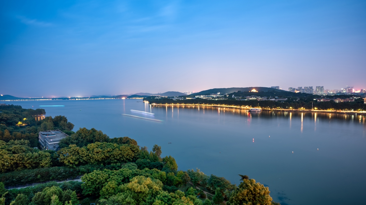 武汉东湖夜晚风景桌面壁纸图片