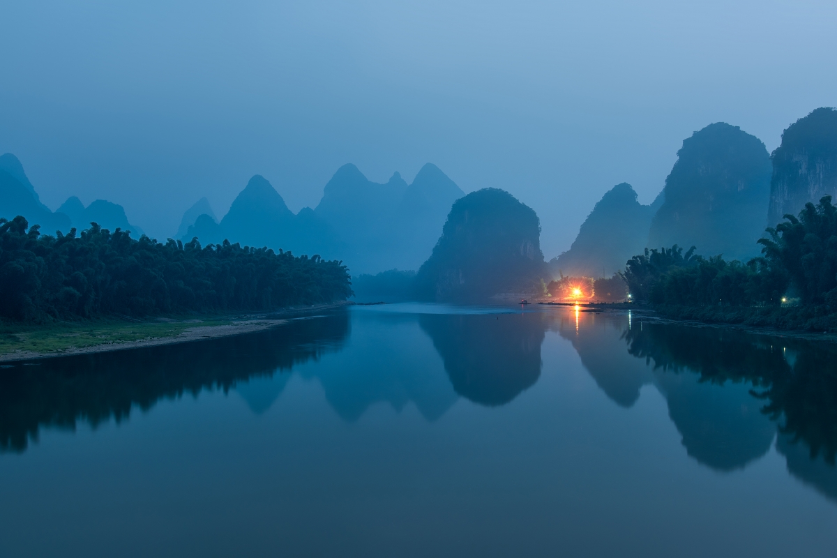 清晨桂林漓江山水风景高清桌面壁纸图片