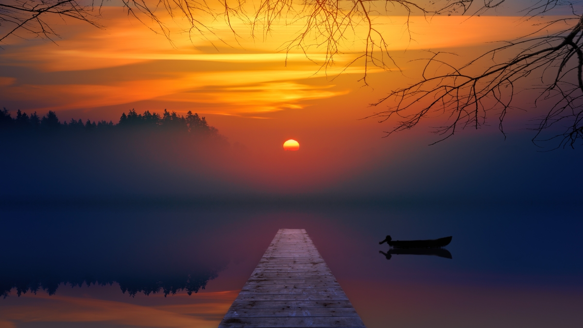 日落 夕阳 湖水 船 码头 树木 6k风景桌面壁纸图片