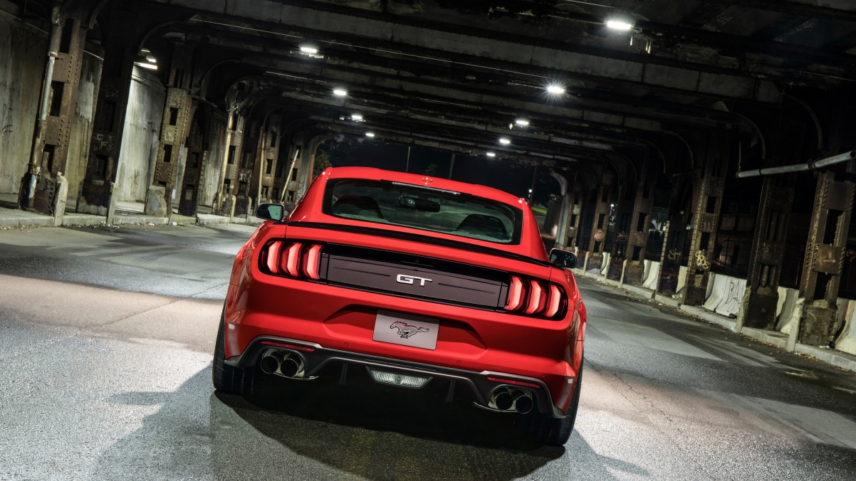 福特2018款Mustang(野马)GT红色跑车图片